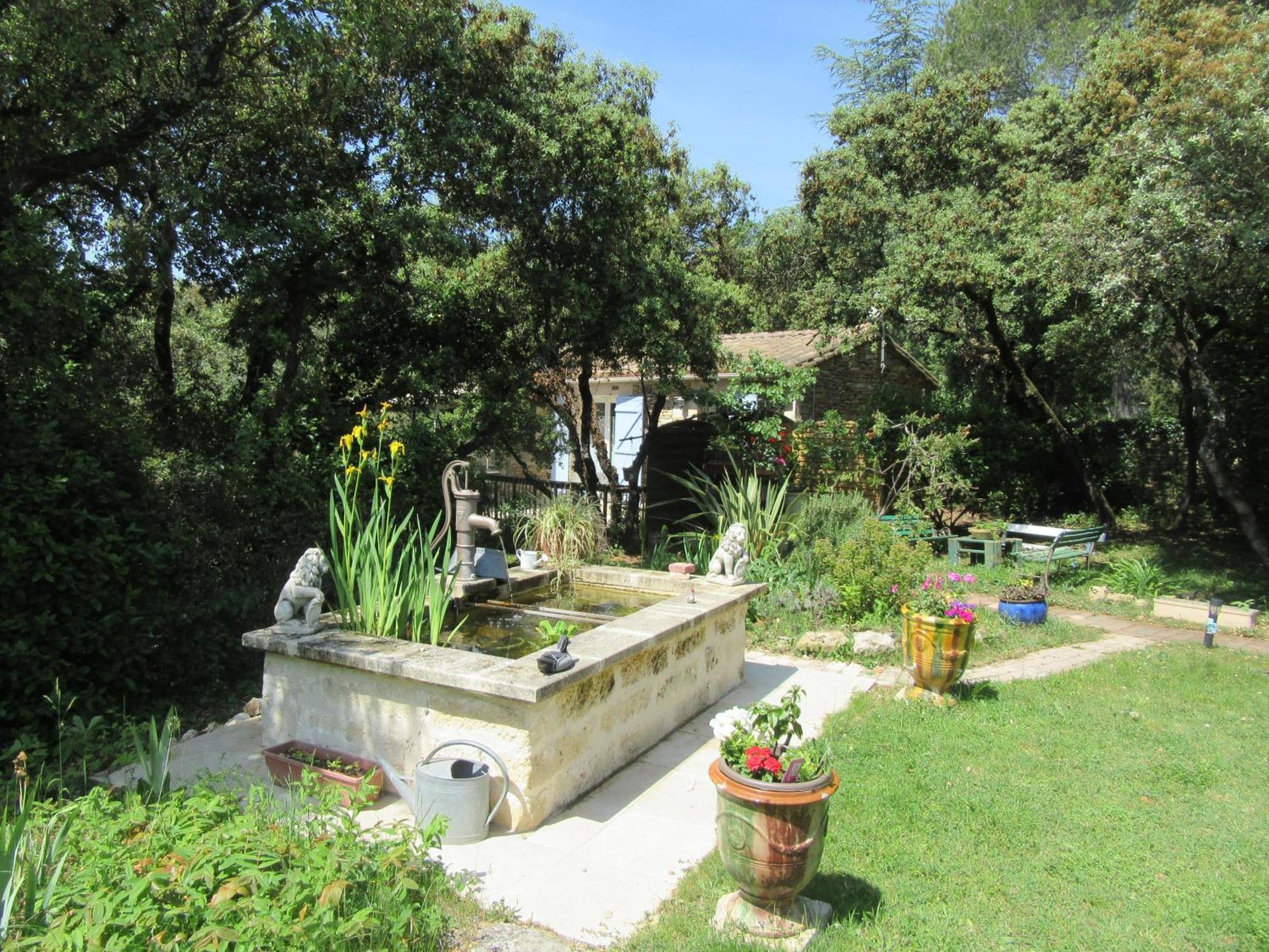 Domaine du bois gîte Marion Galargues Extérieur photo