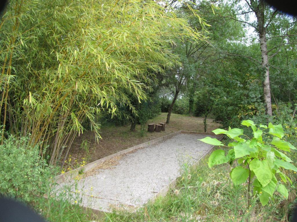 Domaine du bois gîte Marion Galargues Extérieur photo